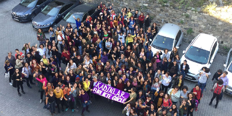 Kadınlardan Ege Bölge Buluşması: İtiraz ve direnişi örgütleyeceğiz Kadınlardan Ege Bölge Buluşması: İtiraz ve direnişi örgütleyeceğiz