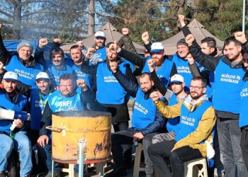 Kartonsan’da grev: Hakkımızı almadan bu yoldan dönmeyeceğiz