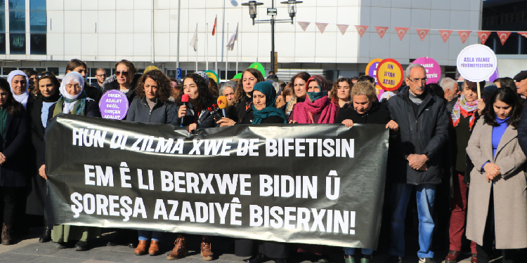 Katledilen kadınların anısına açıklama: Özgürlük şiarımızdır Katledilen kadınların anısına açıklama: Özgürlük şiarımızdır
