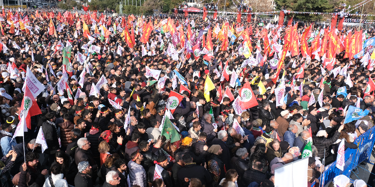 “Kredi çeker, yemeden içmeden HDP’ye destek vereceğiz” “Kredi çeker, yemeden içmeden HDP’ye destek vereceğiz”