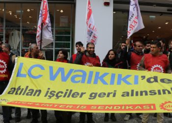 LC Waikiki işçileri taleplerinde ısrarcı