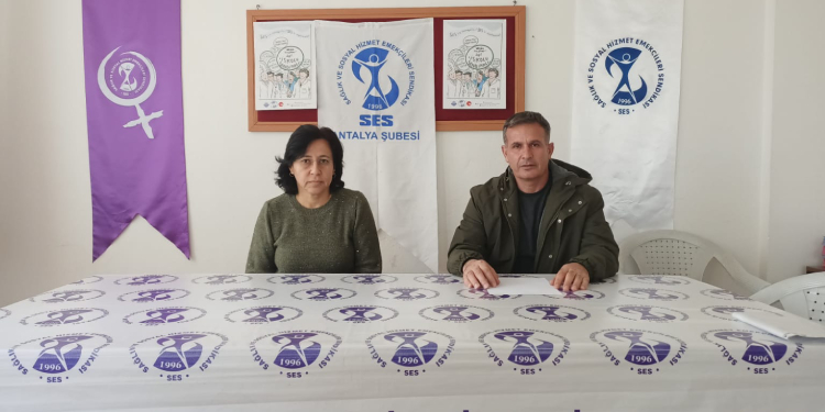 Sağlıkçılardan memur zammı tepkisi: Sadaka istemiyoruz Sağlıkçılardan memur zammı tepkisi: Sadaka istemiyoruz