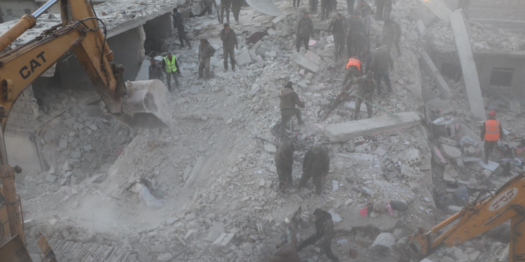 Şêxmeqsûd’da bina çöktü: Ölü ve yaralılar var Şêxmeqsûd’da bina çöktü: Ölü ve yaralılar var