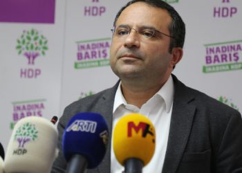 Tayip Temel’den süreç değerlendirmesi: İmralı’da tek kişilik satranç Tayip Temel’den süreç değerlendirmesi: İmralı’da tek kişilik satranç
