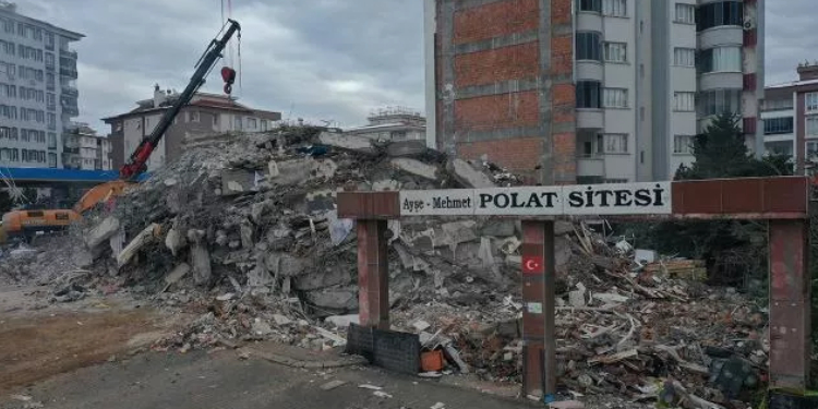 256 kişinin hayatını kaybettiği sitede ihmaller zinciri: Kötü işçilik, kalitesiz beton kullanılmış 256 kişinin hayatını kaybettiği sitede ihmaller zinciri: Kötü işçilik, kalitesiz beton kullanılmış