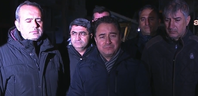 Babacan: Türkiye’nin bu travmayı atlatması, bu enkazı kaldırması çok uzun sürecek Babacan: Türkiye’nin bu travmayı atlatması, bu enkazı kaldırması çok uzun sürecek