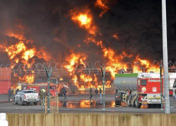 Gümrük çalışanı iddiası: İskenderun Liman yangını Limak’ın yasaklı IMO’lu konteynerlerinden çıktı