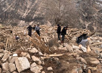 Adıyaman’ın kırsalı yaralarını kendi sarıyor, ulaşılmayan mahalle var