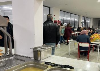 Amed halkı dayanışmayı kendisi örüyor