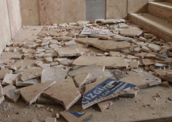 Amed’te halk sokakta, Siirt’e yardım ulaşmadı