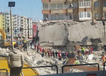 Amed’teki arama kurtarma çalışmalarının yavaş ilerlemesine tepkiler arttı