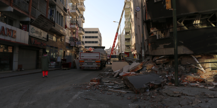 Maraş’ta bir kişi kepçe darbesiyle yaşamını yitirdi Maraş’ta bir kişi kepçe darbesiyle yaşamını yitirdi