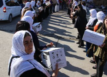 Botanlı kadınlar deprem bölgesine Mor TIR gönderdi