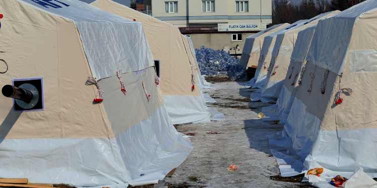 “Deprem bölgesinde 265 bin hamile kadın var” “Deprem bölgesinde 265 bin hamile kadın var”