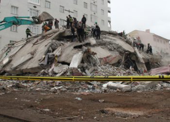 TMMOB’dan deprem raporu: Arama kurtarma çalışmaları yetersiz