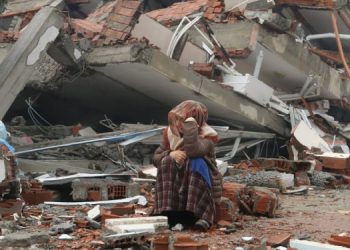 Depremden etkilenen 10 ilde hava sıfırın altında