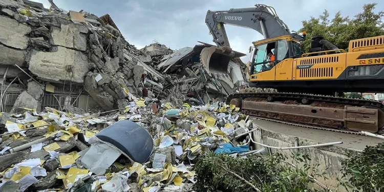 Erdoğan Apartmanı’nın müteahhiti tutuklandı Erdoğan Apartmanı’nın müteahhiti tutuklandı