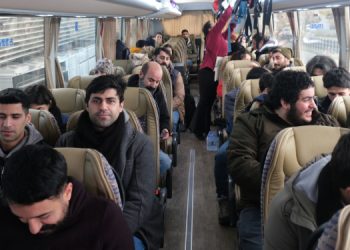 HDK ve HDP deprem bölgesine doğru yola çıktı