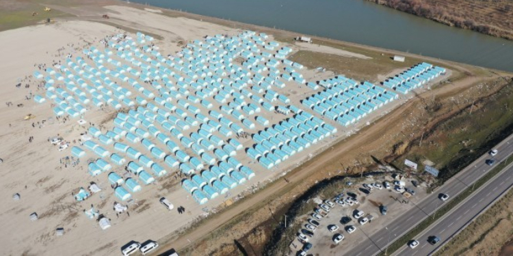 İHD Diyarbakır Valiliği’ne başvurdu: Çadır Kent’in yeri değiştirilsin İHD Diyarbakır Valiliği’ne başvurdu: Çadır Kent’in yeri değiştirilsin