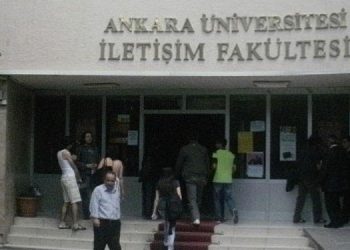 İletişim Fakültesi öğrencileri: Gazetecilik kamu yararına yapılır