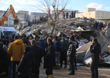 İslahiye’de kurtarma yerine enkaz kaldırma çalışması yürütülüyor