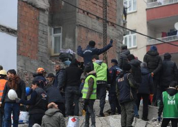 Kadın tutuklulardan depremzedelerle dayanışma