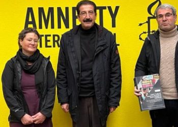 Kimyasal silaha karşı eylemde olan Ata, Af Örgütü yetkilisiyle görüştü