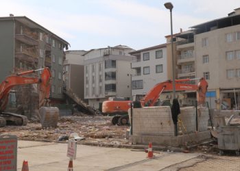 Malatya’da ruhsatı tartışılan Trend Garden Rezidans’ın enkazı kaldırıldı