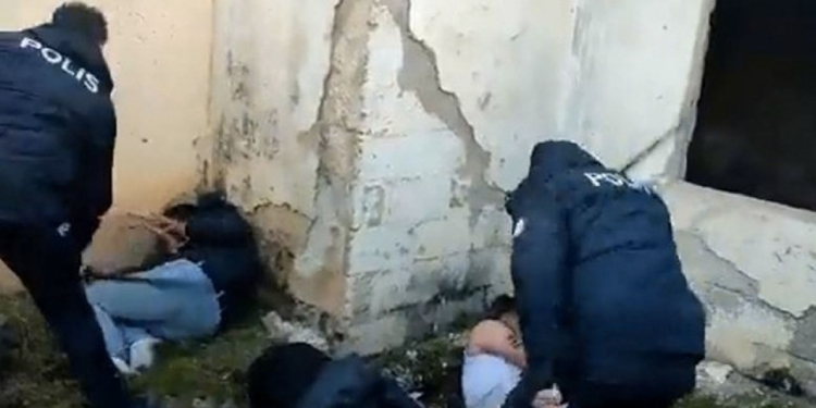 “Müteahhitleri suçlayarak, mültecileri hedefe koyarak sorumluluktan kurtulamazlar” “Müteahhitleri suçlayarak, mültecileri hedefe koyarak sorumluluktan kurtulamazlar”
