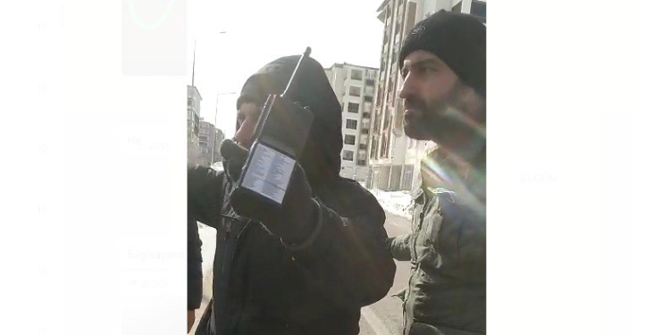 Polis Malatya’ya giden yardım TIR’ına el koydu Polis Malatya’ya giden yardım TIR’ına el koydu