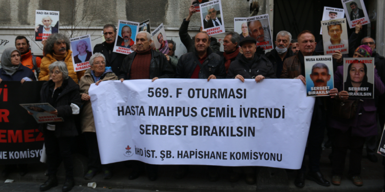 Sevk sırasında ağır hasta tutuklunun yaraları patladı! Sevk sırasında ağır hasta tutuklunun yaraları patladı!