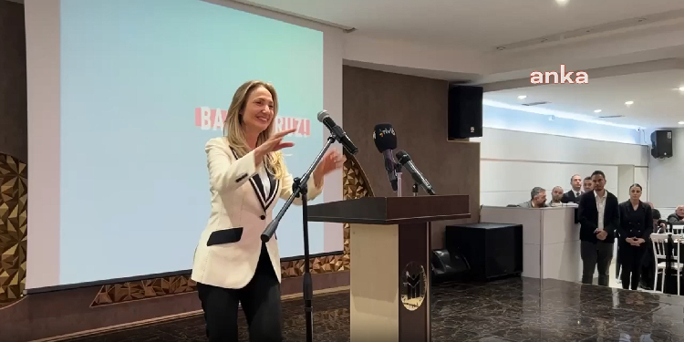 Aylin Nazlıaka aday adaylığını geri çekti Aylin Nazlıaka aday adaylığını geri çekti