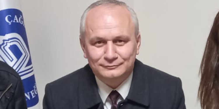 İlahiyatçı Cemil Kılıç’a saldırı: Adeta Madımak gibi İlahiyatçı Cemil Kılıç’a saldırı: Adeta Madımak gibi