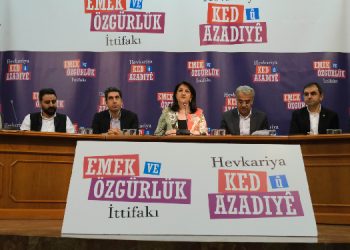 Barış ile demokrasinin öncülüğünü kim yapacak?