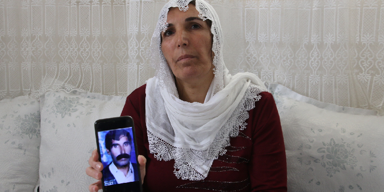 17 yaşında köyü yakıldı, 3 ay işkence gördü 17 yaşında köyü yakıldı, 3 ay işkence gördü