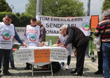 Tüm Emekli-Sen’den depremzedelerle dayanışma stantı
