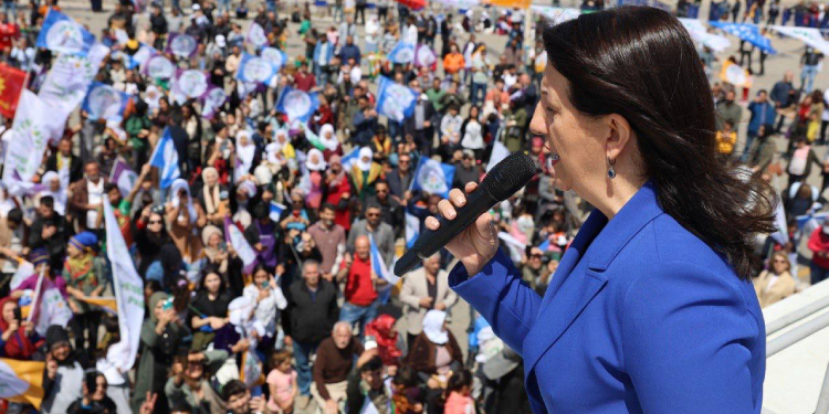 Buldan: 15 Mayıs’ta hukuksuzluğun olmadığı bir sabaha uyanmak istiyoruz Buldan: 15 Mayıs’ta hukuksuzluğun olmadığı bir sabaha uyanmak istiyoruz