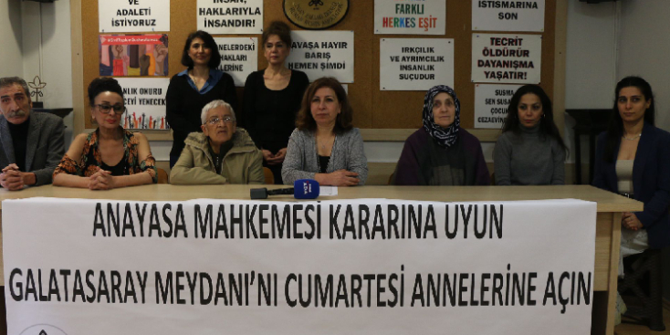 Cumartesi Anneleri’nden polislere suç duyurusu Cumartesi Anneleri’nden polislere suç duyurusu