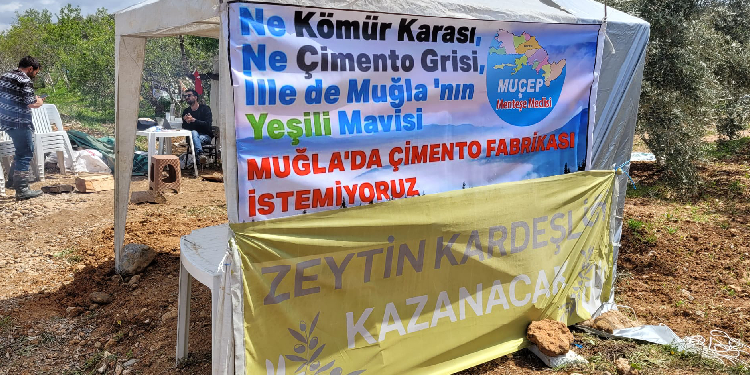 Jandarma saldırısına tepki: Ne yaparlarsa yapsınlar yılmayacağız Jandarma saldırısına tepki: Ne yaparlarsa yapsınlar yılmayacağız