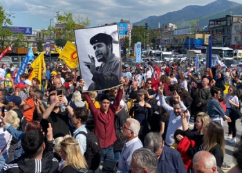 1 Mayıs alanlarında yükselen ses: Haramilerin saltanatını yıkacağız