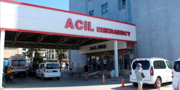 50 tersane işçici hastaneye kaldırıldı 50 tersane işçici hastaneye kaldırıldı