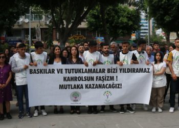 Adana’da tutuklama protestosu