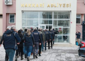 Hakkari’de 3 kişi tutuklandı