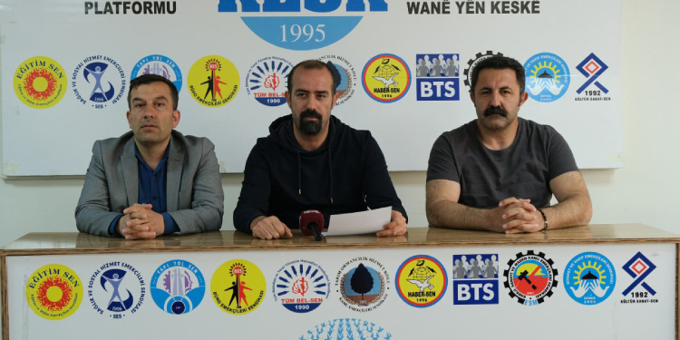 “Van İl Milli Eğitim Müdürlüğü Eğitim Bir Sen’in talimatıyla hareket ediyor” “Van İl Milli Eğitim Müdürlüğü Eğitim Bir Sen’in talimatıyla hareket ediyor”
