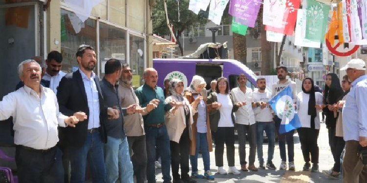 Yeşil Sol Parti: Sistemi hep birlikte değiştireceğiz Yeşil Sol Parti: Sistemi hep birlikte değiştireceğiz
