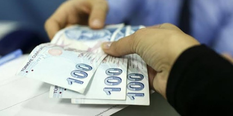 HDP: Asgari ücret en az 16 bin 250 lira olmalı HDP: Asgari ücret en az 16 bin 250 lira olmalı