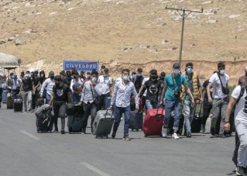 Dünya Mülteciler Günü: İnsanlar göç ettiriliyor