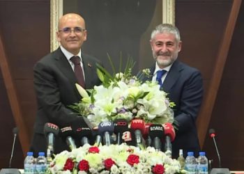 Görevi devralan Şimşek’ten “tek haneli enflasyon” mesajı