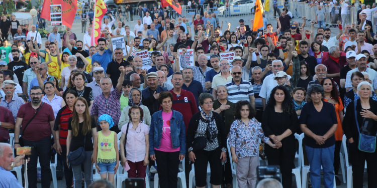 Madımak Katliamı anması: Hesap vereceksiniz Madımak Katliamı anması: Hesap vereceksiniz