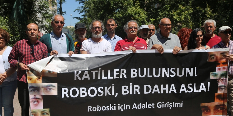 ‘Adaletin yolu Roboskî’den geçer’ ‘Adaletin yolu Roboskî’den geçer’